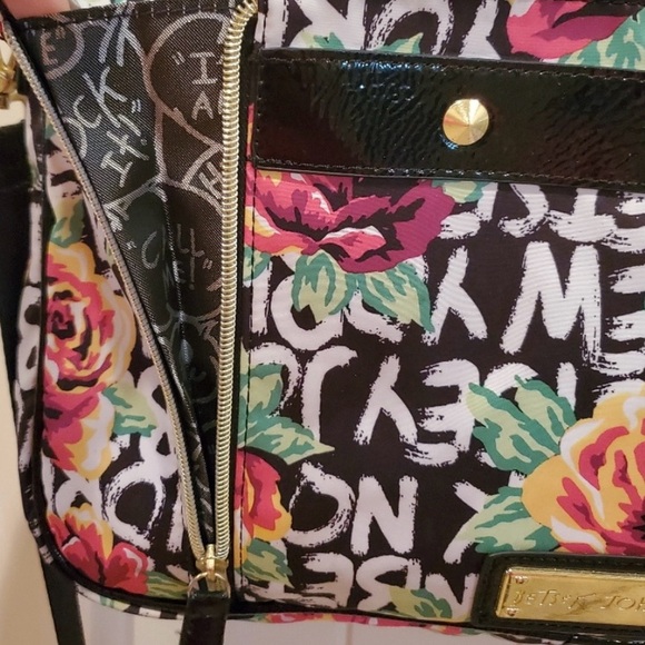 Betsey Johnson Floral Laptop Messenger Bag - Picture 9 of 12